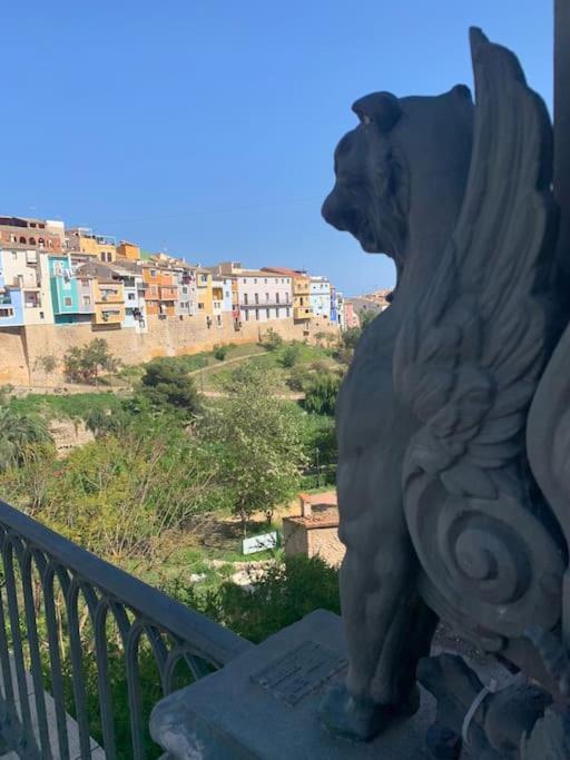 Preciosa Casa En Vilajoyosa Con Vistas Al Mar En Las Casas Colgantes Del Casco Antiguo Villajoyosa Exteriör bild