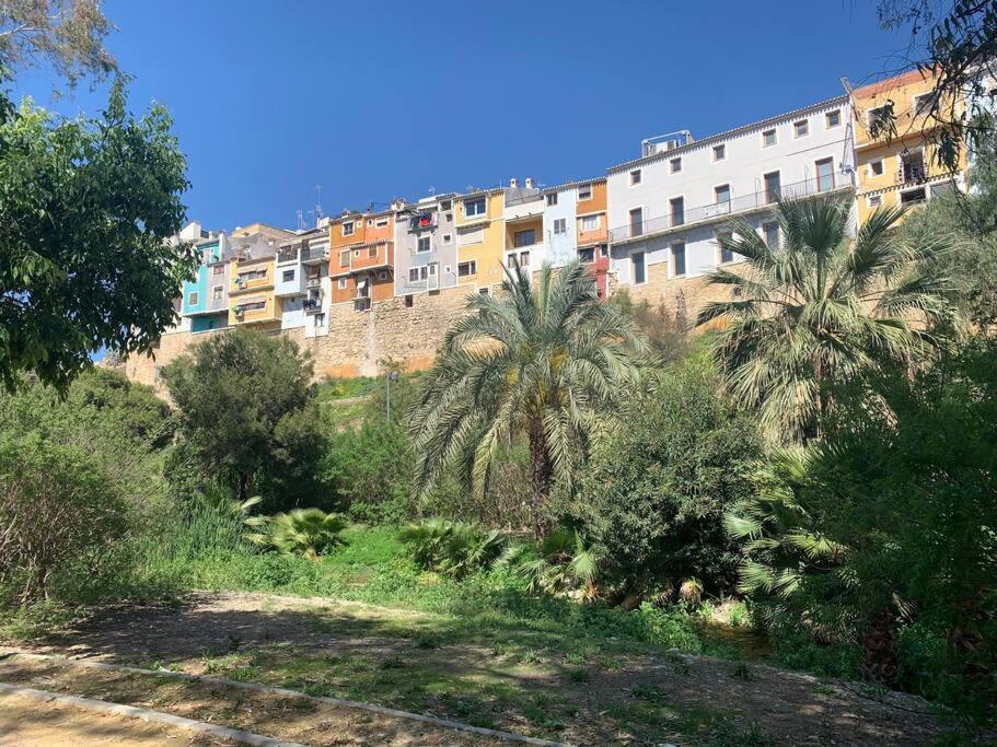Preciosa Casa En Vilajoyosa Con Vistas Al Mar En Las Casas Colgantes Del Casco Antiguo Villajoyosa Exteriör bild