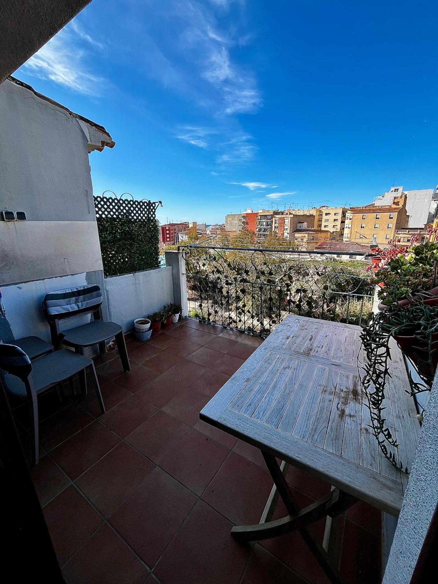 Preciosa Casa En Vilajoyosa Con Vistas Al Mar En Las Casas Colgantes Del Casco Antiguo Villajoyosa Exteriör bild